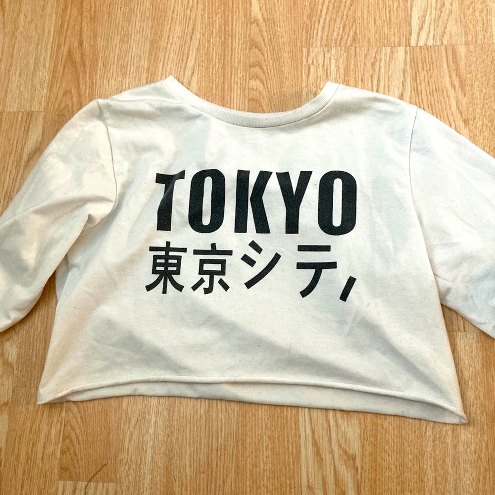 Tokyo lettered crop top sweatshirt